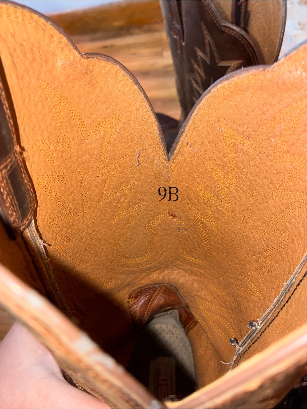 Ariat Women’s Heritage Round Toe Western Cowboy/Cowgirl Boots- size 9 B - Picture 11 of 11